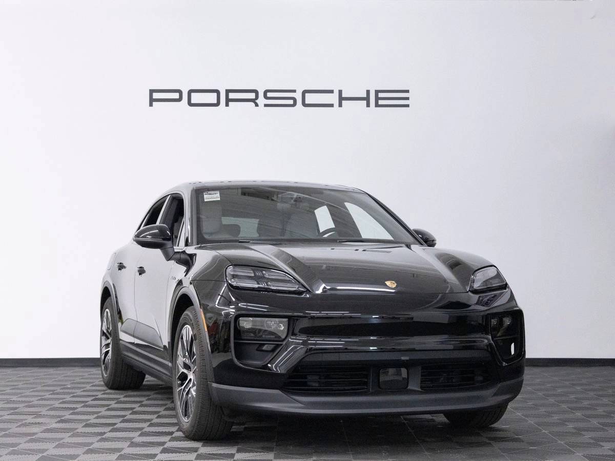 2026 Porsche Macan Macan 4 Electric