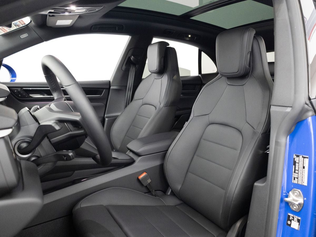 2026 Porsche Macan 4 Electric