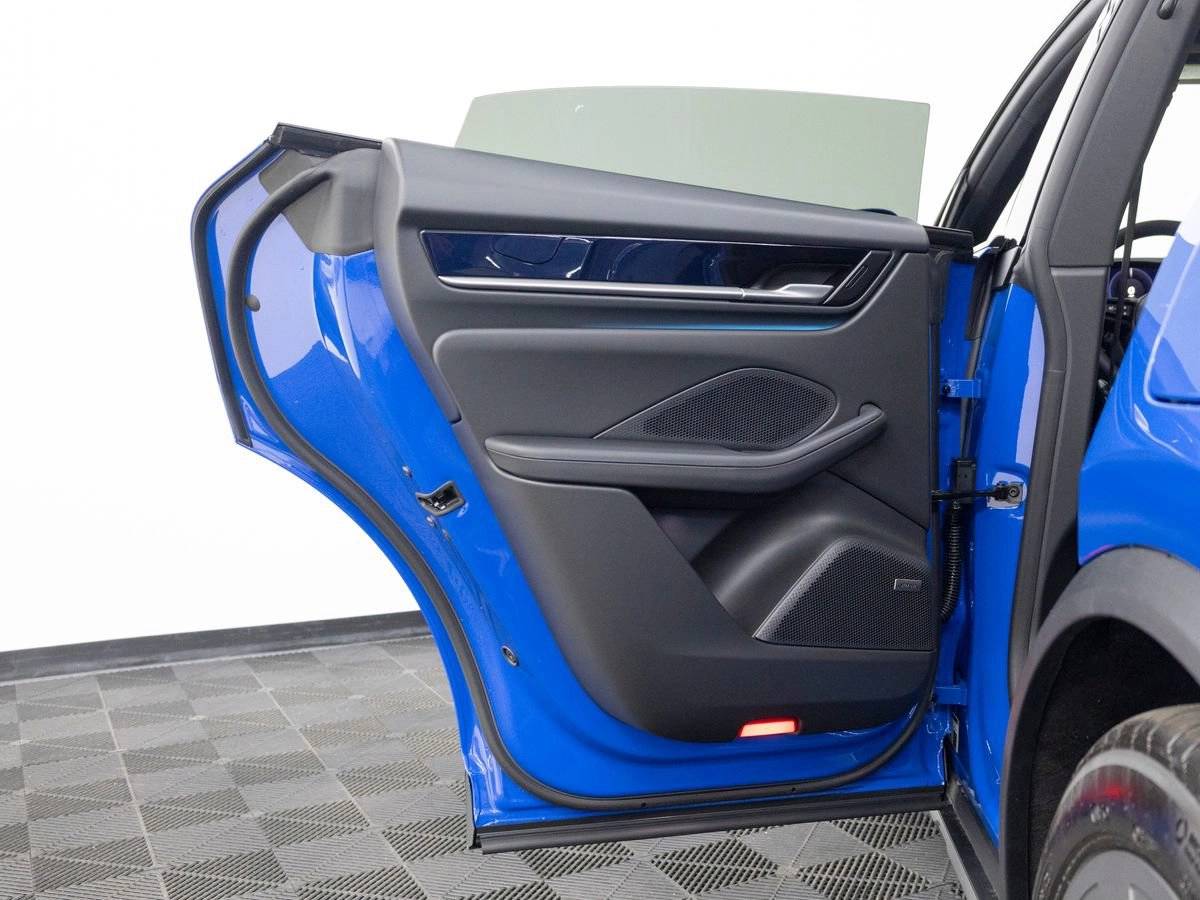 2026 Porsche Macan 4 Electric