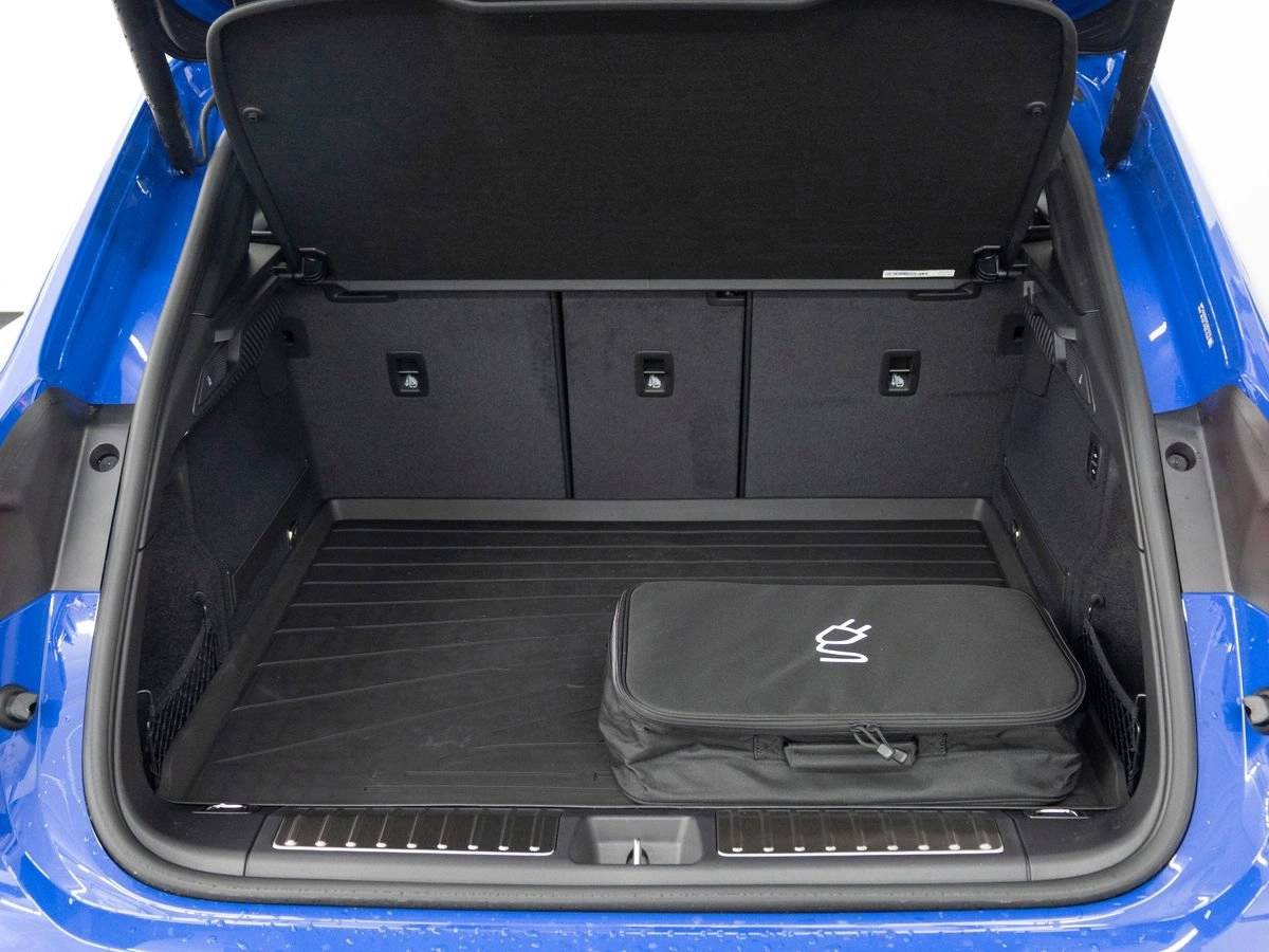 2026 Porsche Macan 4 Electric