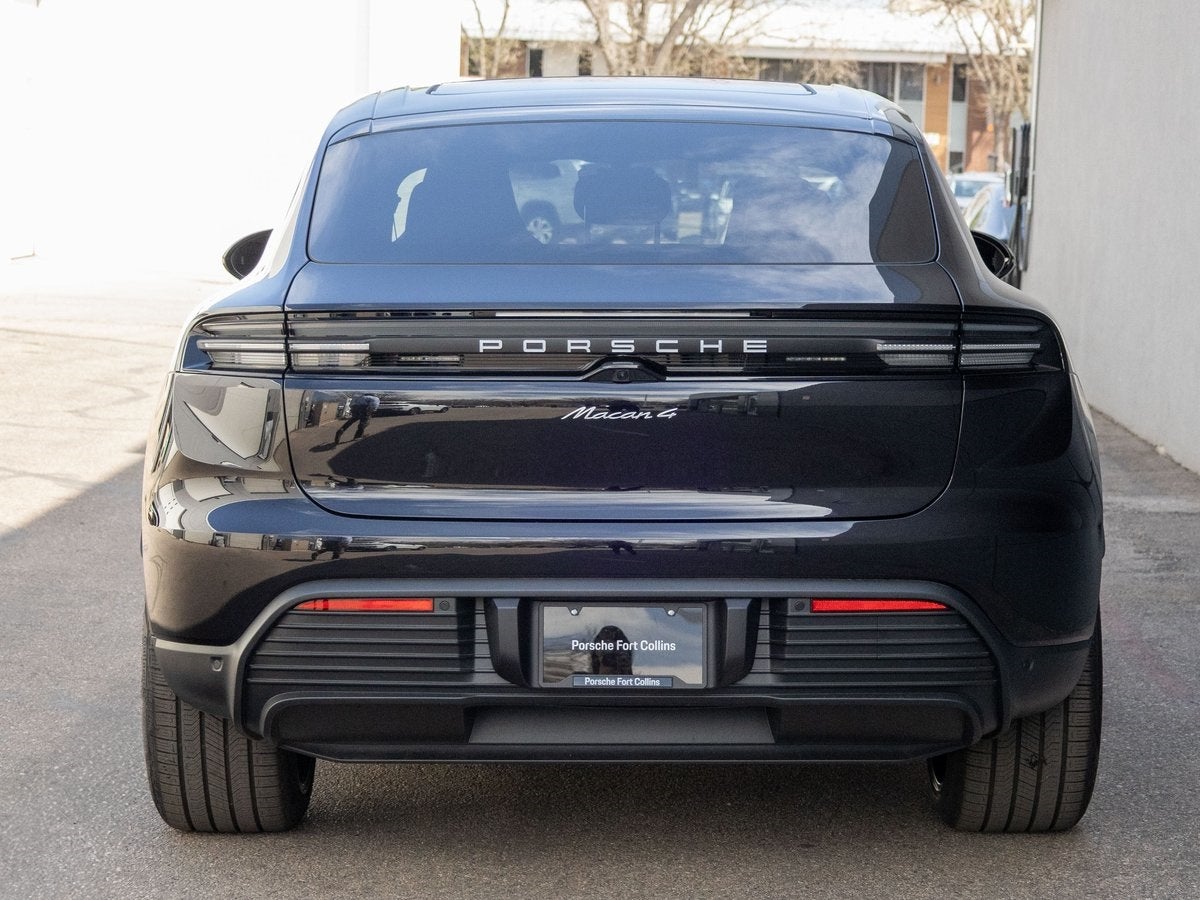 2025 Porsche Macan 4