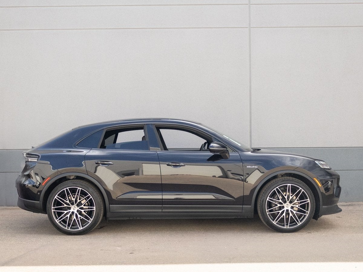 2025 Porsche Macan 4