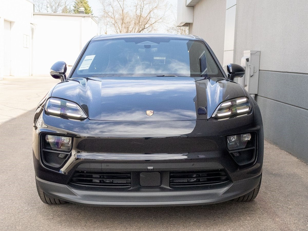 2025 Porsche Macan 4