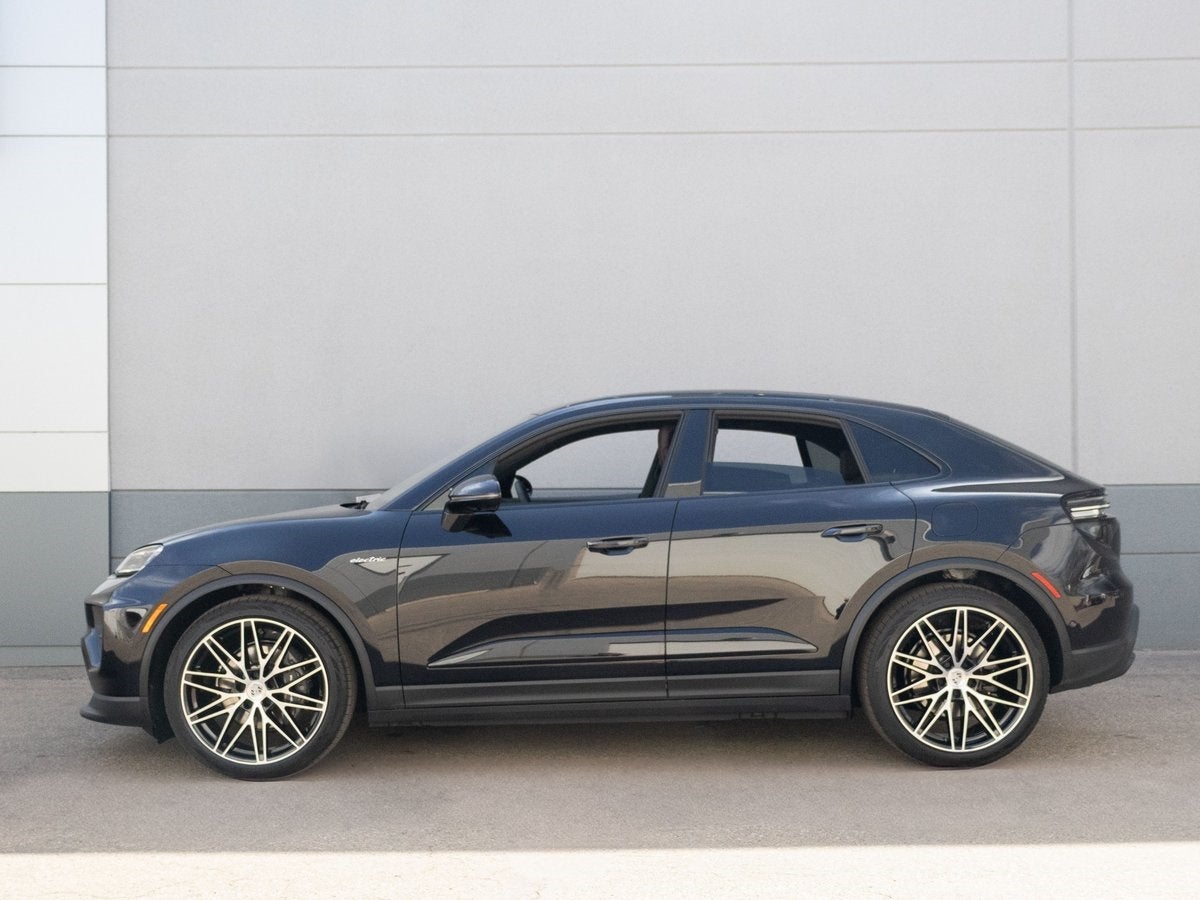 2025 Porsche Macan 4
