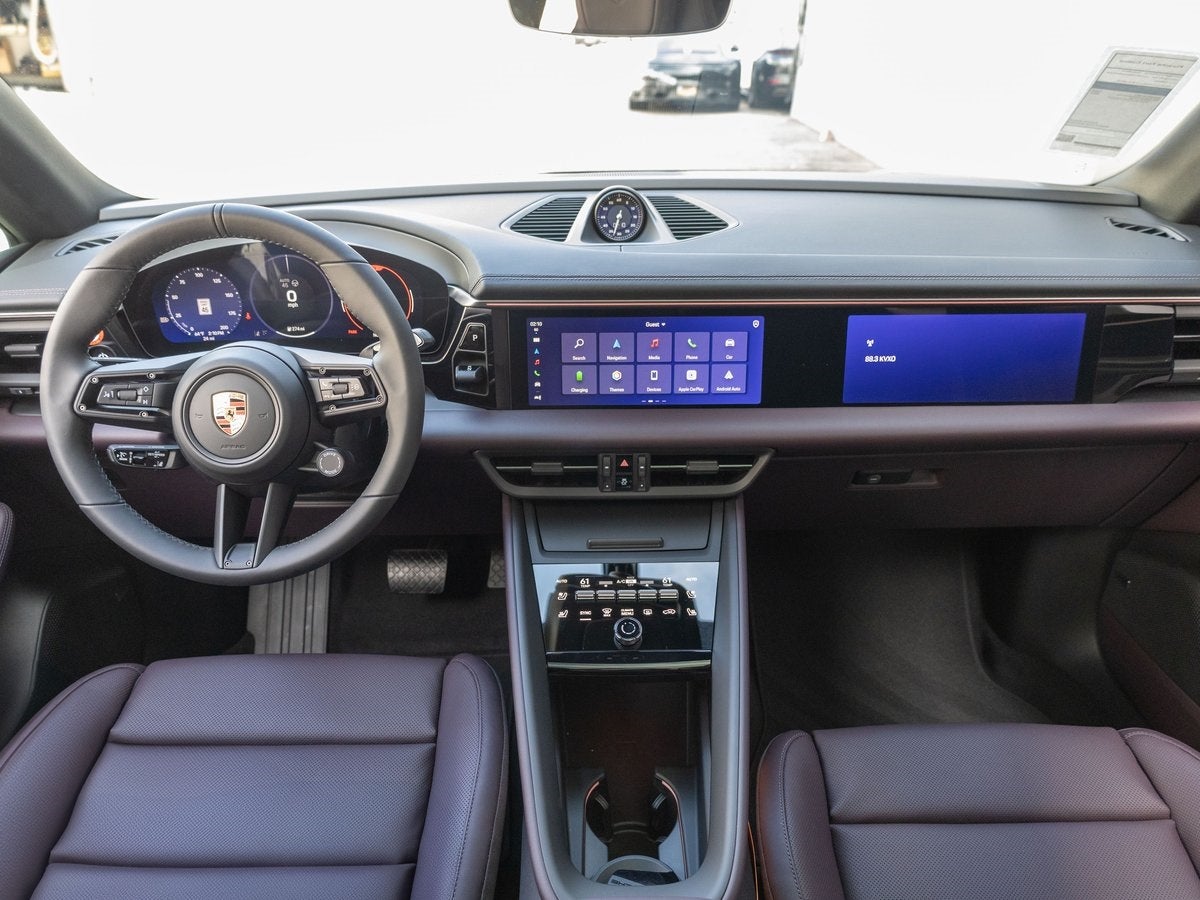 2025 Porsche Macan 4