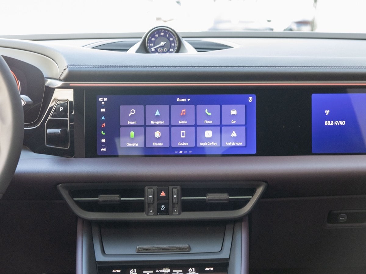 2025 Porsche Macan 4