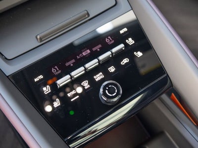 2025 Porsche Macan 4