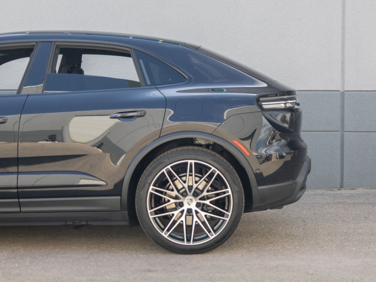 2025 Porsche Macan 4