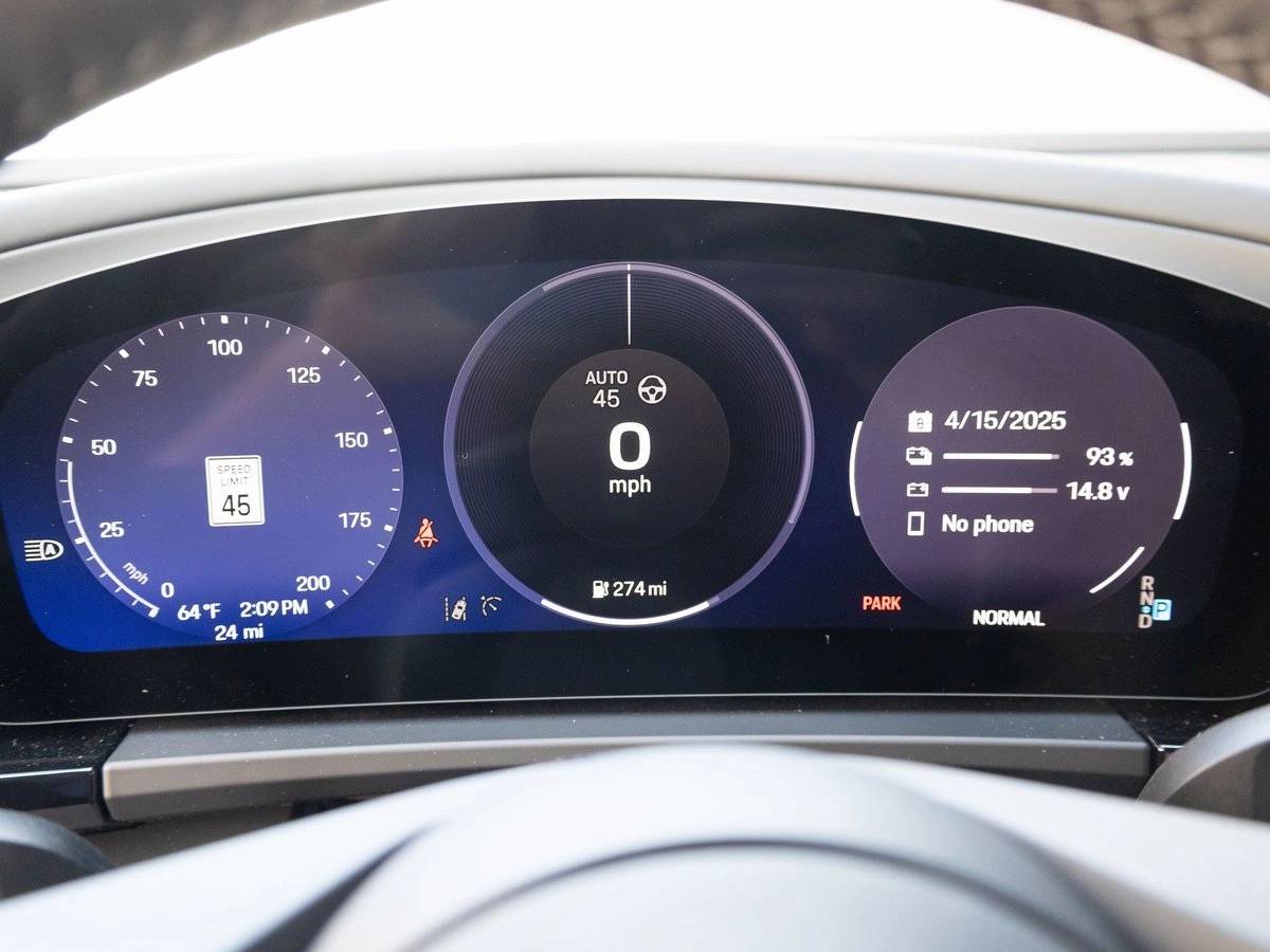 2025 Porsche Macan 4