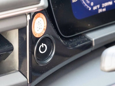 2025 Porsche Macan 4