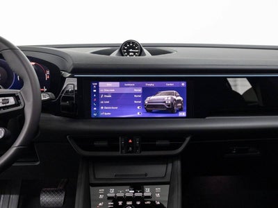 2026 Porsche Macan 4