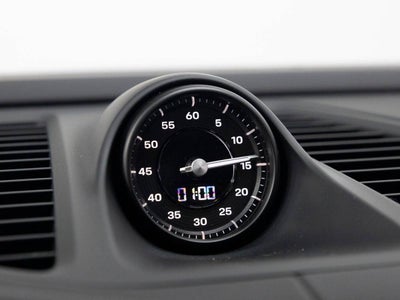 2026 Porsche Macan 4