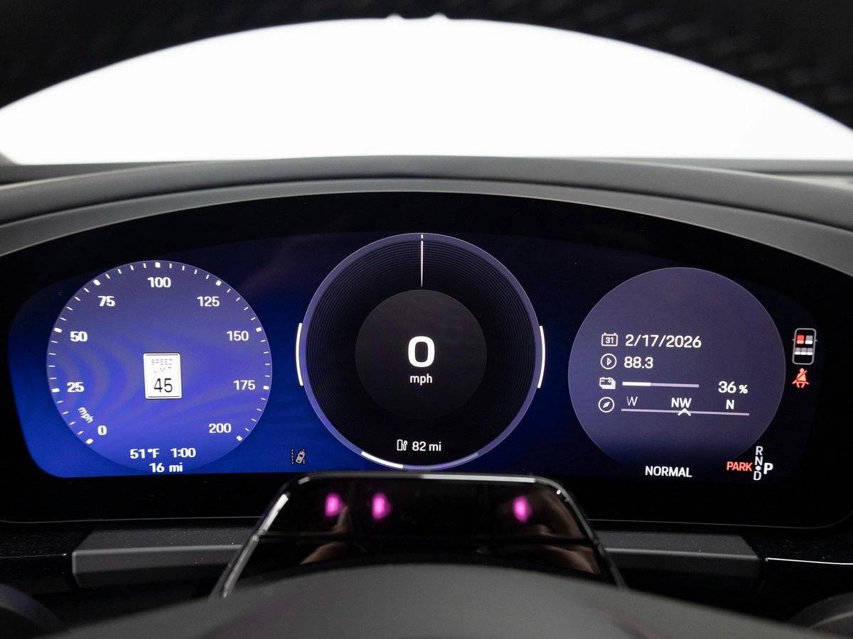 2026 Porsche Macan 4