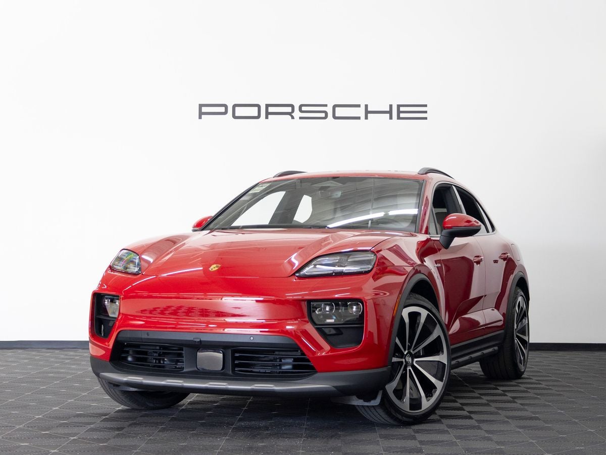 2026 Porsche Macan 4