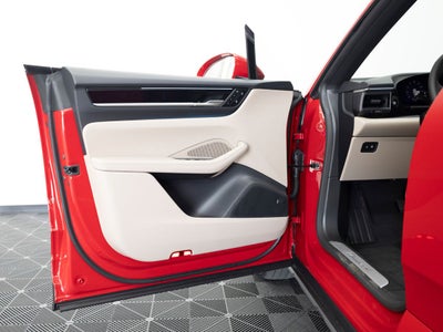 2026 Porsche Macan 4