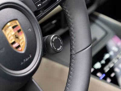 2026 Porsche Macan 4