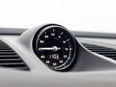 2026 Porsche Macan 4