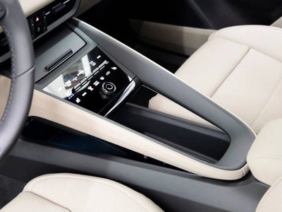 2026 Porsche Macan 4 Electric