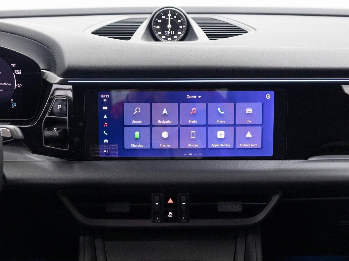 2025 Porsche Macan 4