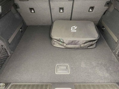 2025 Porsche Macan 4