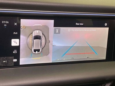 2025 Porsche Macan 4