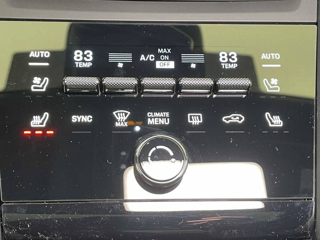 2025 Porsche Macan 4