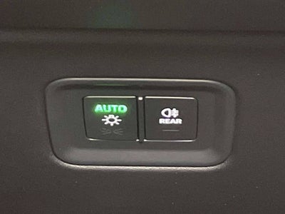 2025 Porsche Macan 4