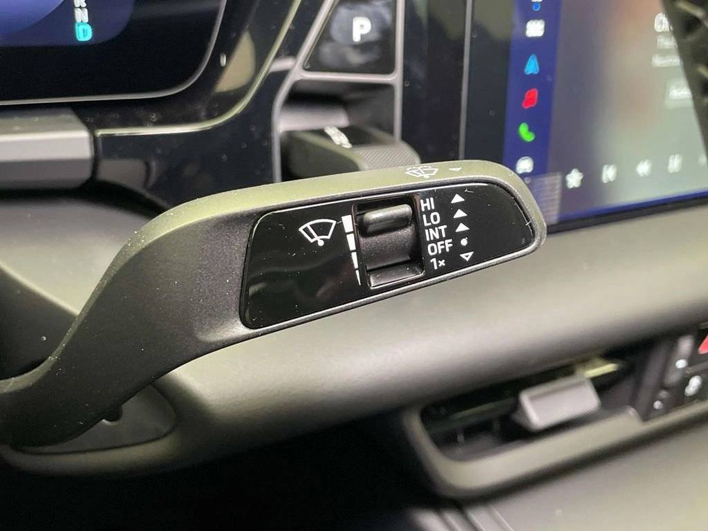 2025 Porsche Macan 4