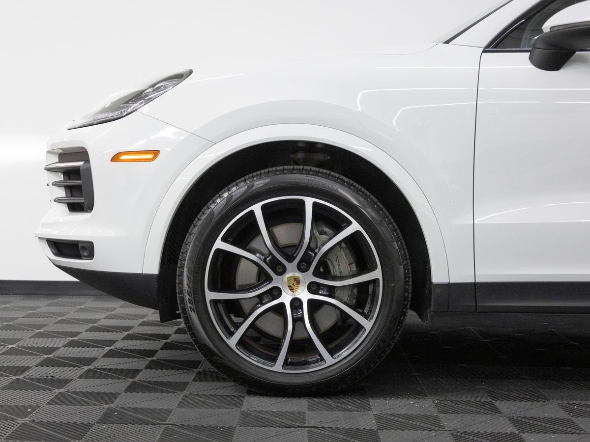 2023 Porsche Cayenne S Platinum Edition
