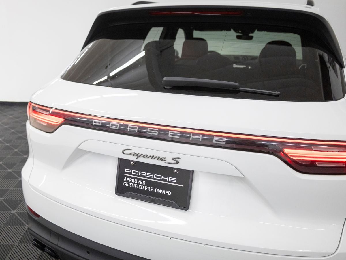 2023 Porsche Cayenne S Platinum Edition