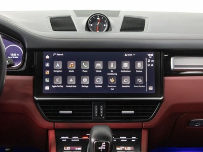 2023 Porsche Cayenne S Platinum Edition