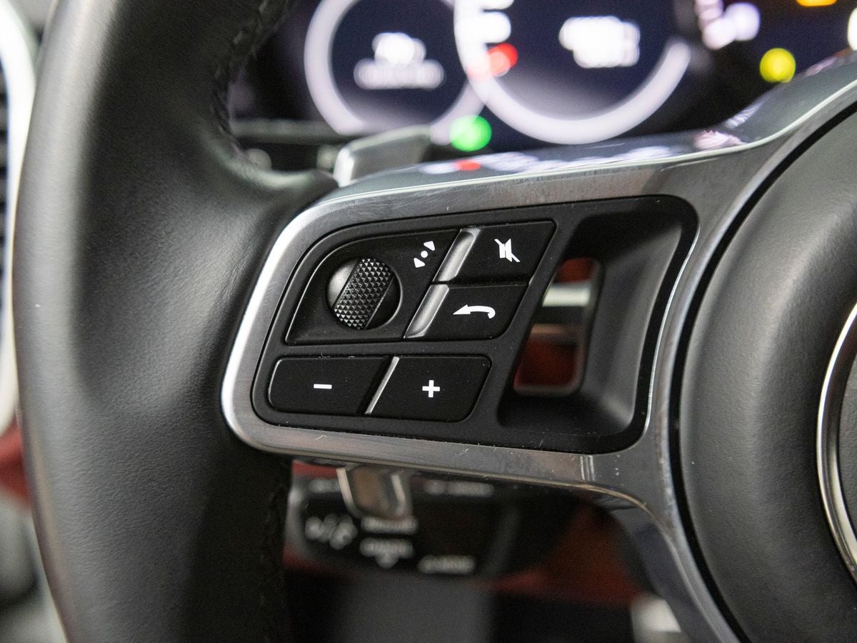 2023 Porsche Cayenne S Platinum Edition