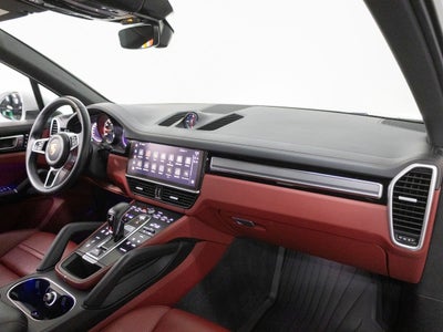 2023 Porsche Cayenne S Platinum Edition