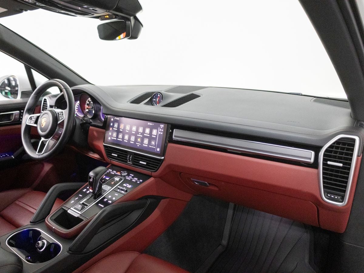 2023 Porsche Cayenne S Platinum Edition