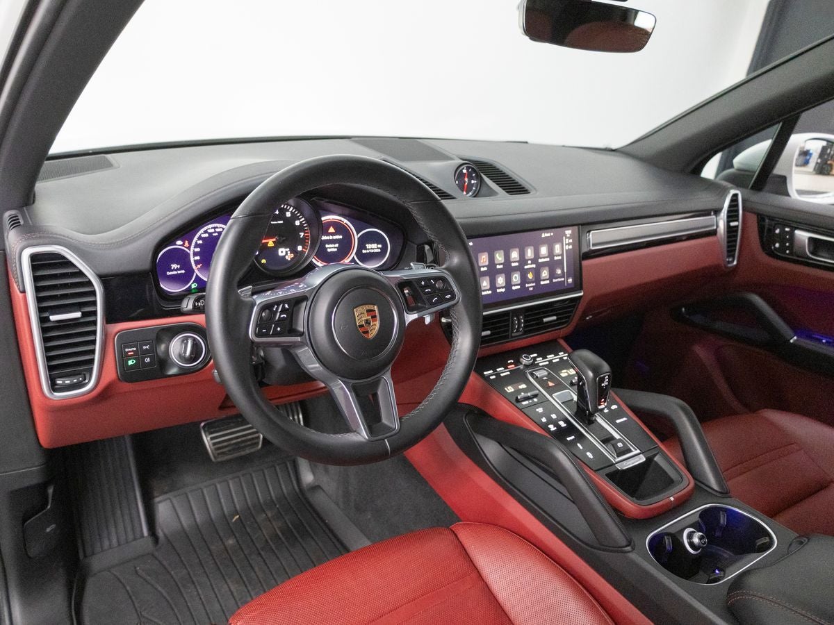2023 Porsche Cayenne S Platinum Edition