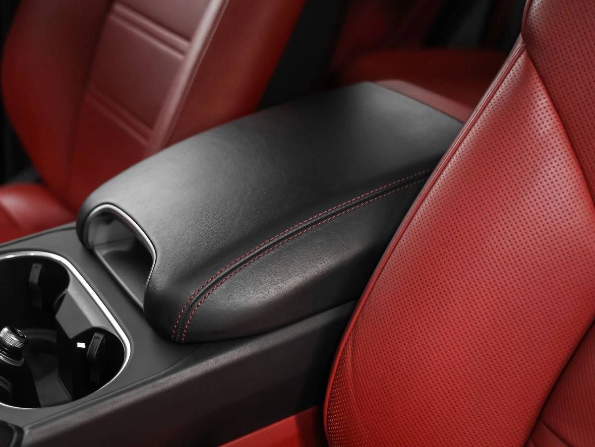 2023 Porsche Cayenne S Platinum Edition