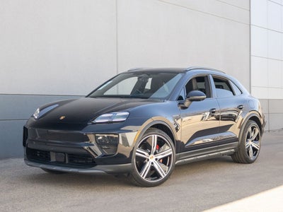 2025 Porsche Macan 4S