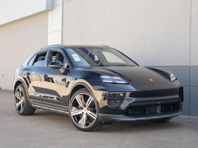 2025 Porsche Macan 4S
