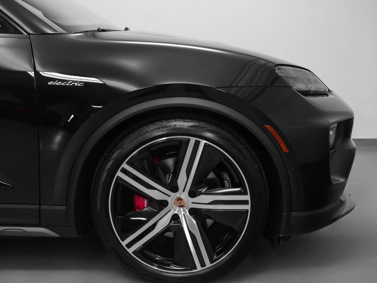 2025 Porsche Macan 4S