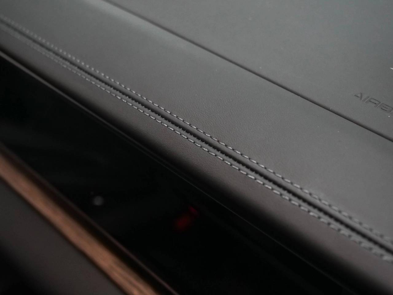 2025 Porsche Macan 4S