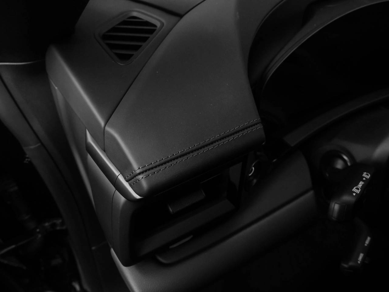 2025 Porsche Macan 4S