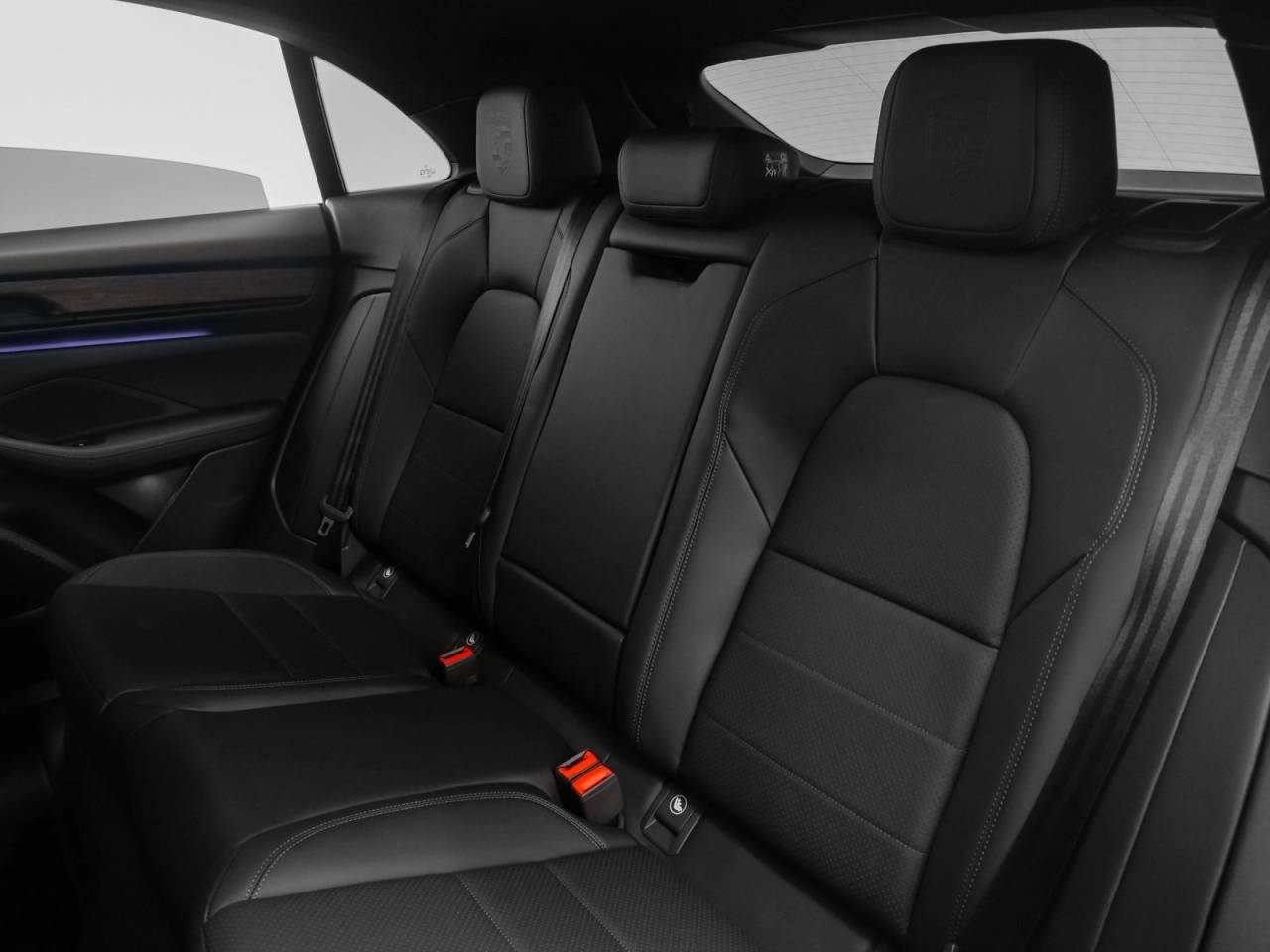 2025 Porsche Macan 4S