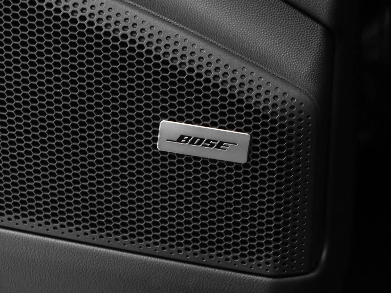 2025 Porsche Macan 4S