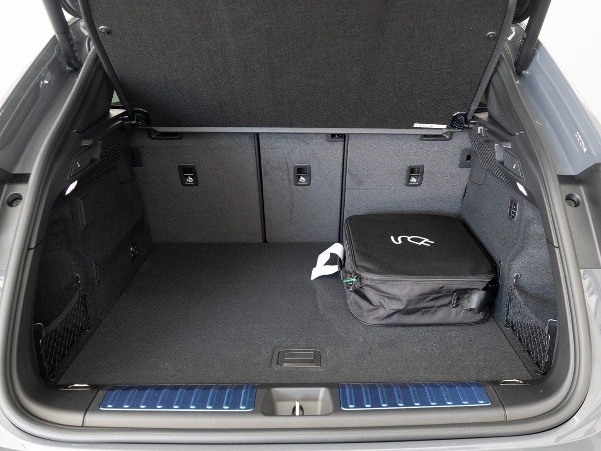 2025 Porsche Macan 4S Electric