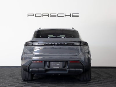 2025 Porsche Macan 4S Electric