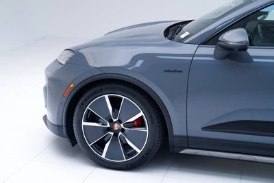 2025 Porsche Macan 4S