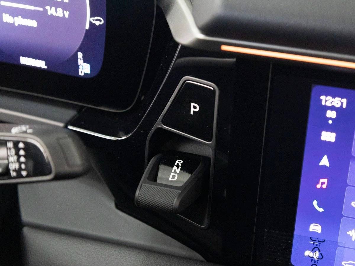 2025 Porsche Macan 4S