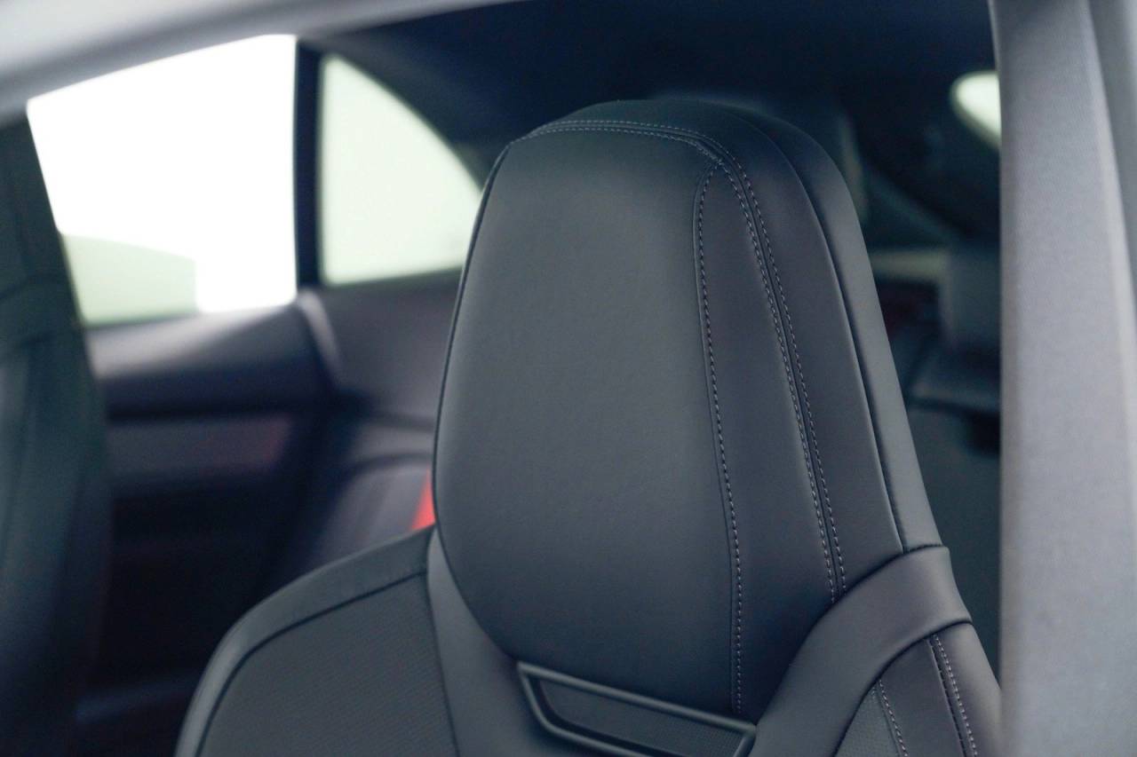 2025 Porsche Macan 4S