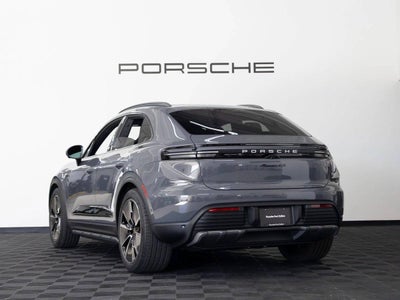 2025 Porsche Macan 4S