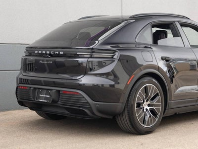 2025 Porsche Macan Macan 4S Electric
